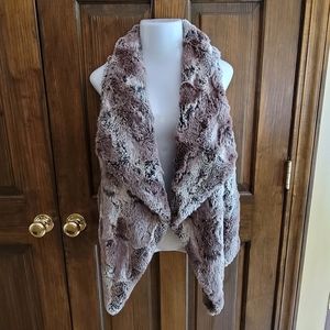 Donna Salyers' Fabulous Furs 100% Faux Sz XS Brown and Cream P2P 18 L 18